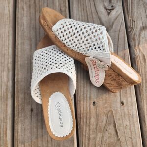 NWT  NIB BareTraps FLOSSEY Womens Wedge Sz 6.5 M Cork Slide In Comfort Sandals
